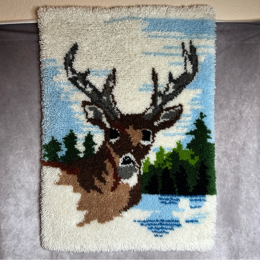 VTG Buck Deer Outdoors Design Latch Hook Rug Wall Hanging 33.5”x24” Handmade